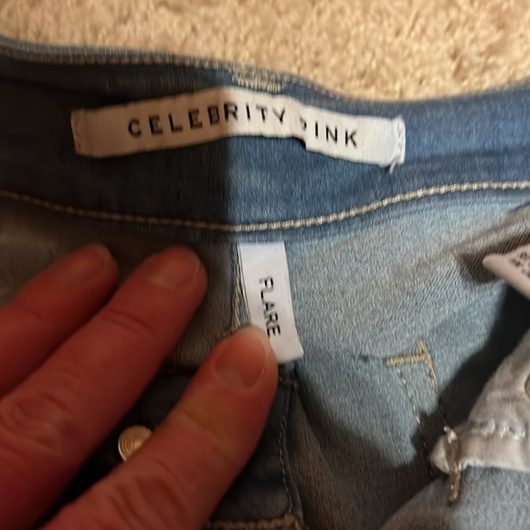 Celebrity Jeans flare leg - Picture 2 of 6